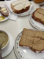 Sandwiches Al Salmone Minestra Di Verdure